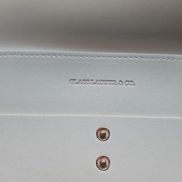 Glass Ladder & Co Vegan Light Pink Folio - Picture 3 of 10